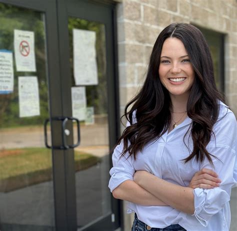 Customers are venting about the mail us service delays online