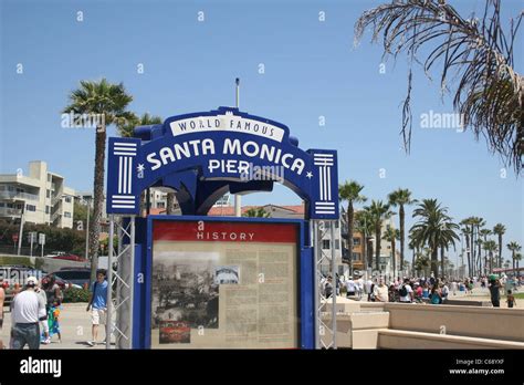 SANTA MONICA PIER LOS ANGELES Stock Photo - Alamy