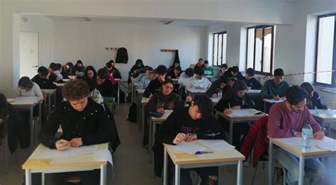 Campionati Di Filosofia Quattro Studenti Del Liceo Impallomeni Passono