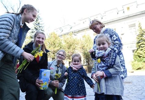 W Niedziel Na S Decczy Nie Akcja Pola Nadziei Za Datek Na Rzecz