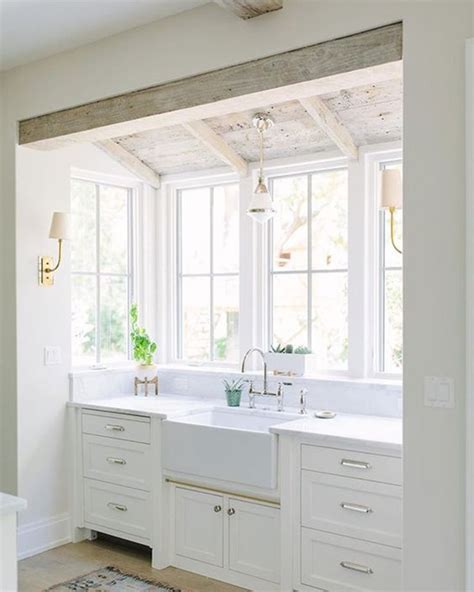 9 Noteworthy Rustic Wood Ceilings COCOCOZY | White windows, Home decor ...