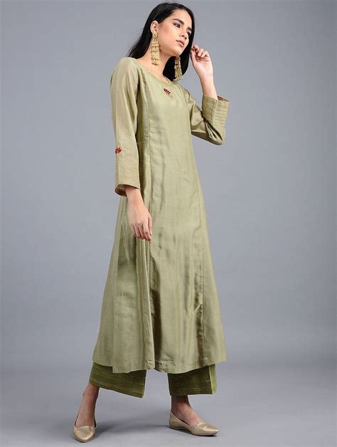 Buy Green Embroidered Silk Chanderi Kali Kurta With Zari Work Online At