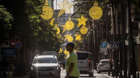 Santa Cruz Se Prepara Para El Encendido Del Alumbrado Navide O El D A