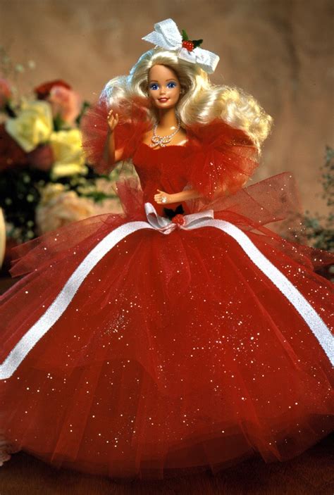 01703 1988 Happy Holidays Barbie Doll Peddlar