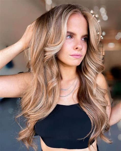 Splendid Dark Blonde Hair Colors To Try In