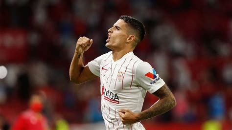 Erik Lamela Is Back Training With The Group At Sevilla And Close To