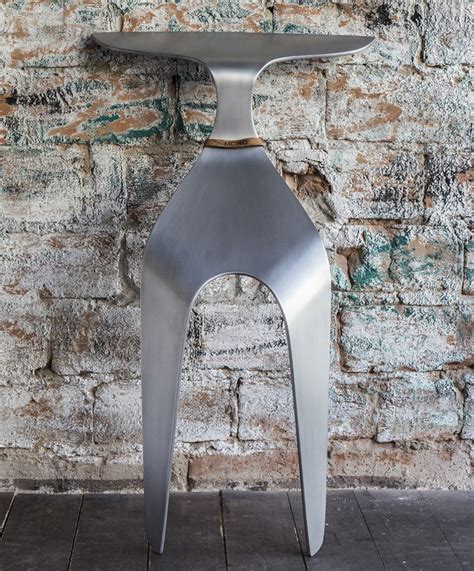 Двуногий стул | AD Magazine