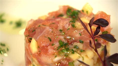 Receta de tartar de salmón y tomate