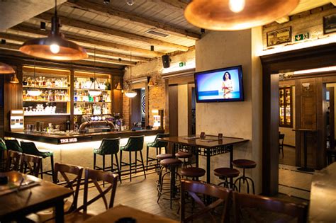 fancy bar pictures   images  unsplash