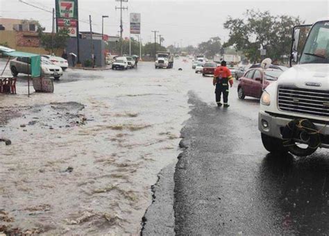 Cierran Pasos Viales Por Fuertes Lluvias En Santa Catarina