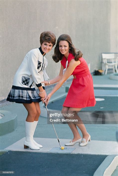 Miss Texas Phyllis George And Miss New Mexico Janis Lynn Jones