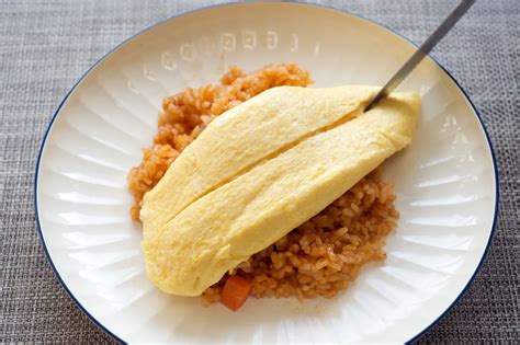 Omurice Receta tradicional fácil DivinoPaladar