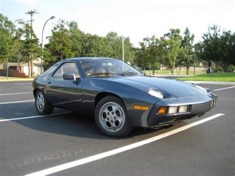 1982 Porsche 928 - Information and photos - MOMENTcar