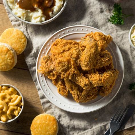 20 Best Fried Chicken Sides - The Absolute Foodie