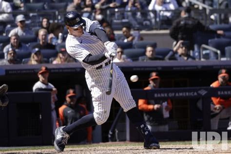 Photo New York Yankees Vs Baltimore Orioles At Yankee Stadium