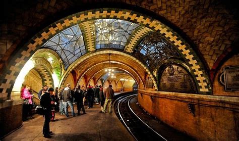 Capodopere N Subteran Cele Mai Frumoase Sta Ii De Metrou Din Lume