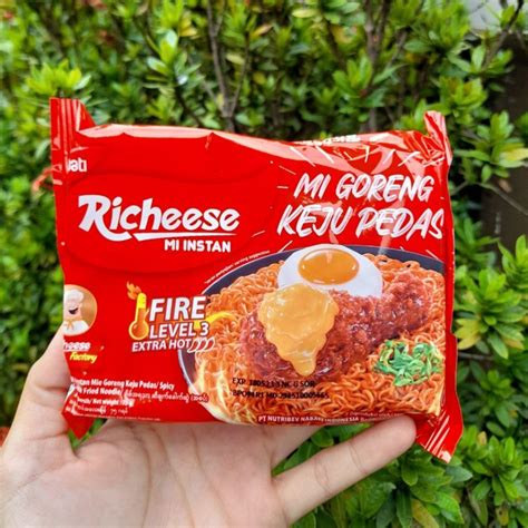 Jual Richeese Mie Goreng Keju Pedas Level Level Mi Instan Viral