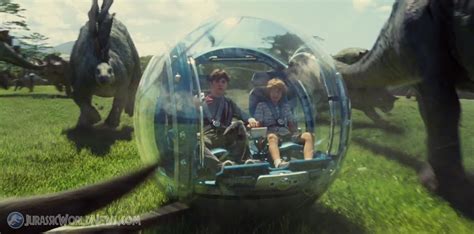 Jurassic World Super Bowl Trailer Screenshots Jurassic World Trailer