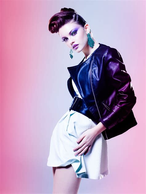 6 MUST-HAVE SHOTS FOR A MODELLING PORTFOLIO 