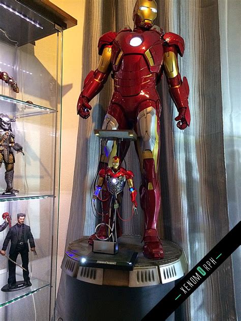Hot Toys Iron Man Mark III Construction Version DS Video And Photo Review
