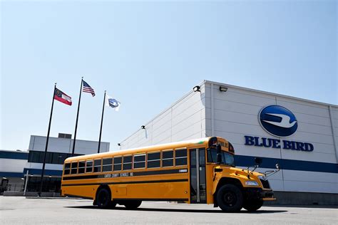 Blue Bird Introduces Vision Electric School Bus - The EV Report