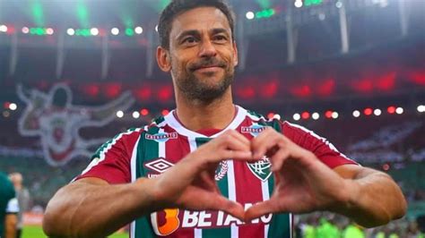 Fred ídolo do Fluminense sofre assalto à mão armada no Rio