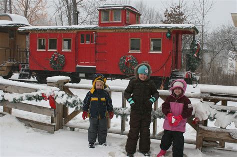 Jon Palmer Family: Huckleberry Railroad Christmas Train