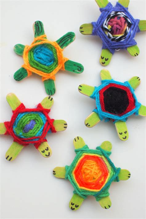 Weaving Cute Baby Turtles Using God S Eye Weaving Pattern Pink