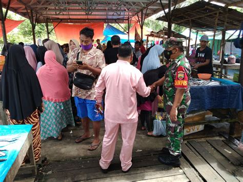 Jelang Bulan Suci Ramadhan H Babinsa Koramil Kk Pantau Harga