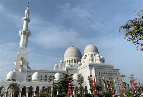 Masjid Sheikh Zayed Solo Siap Tampung 15 Ribu Jemaah Salat IdulFitri 1445 H