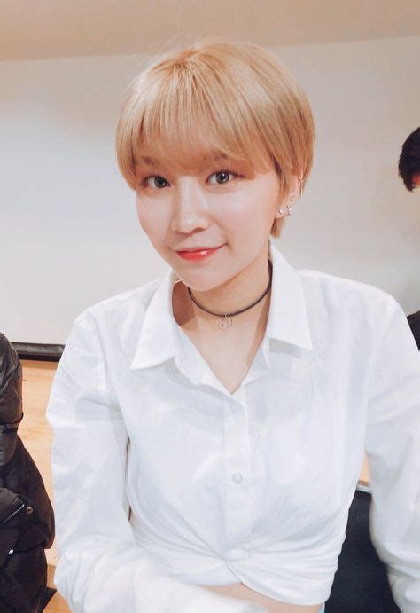 Momoland Hyebin Sorrisão Hein Pretty Hye Bin Daisy Lee Kpop