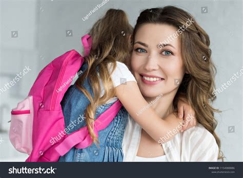 Portrait Smiling Mother Holding Little Daughter Foto De Stock 1154988886 Shutterstock