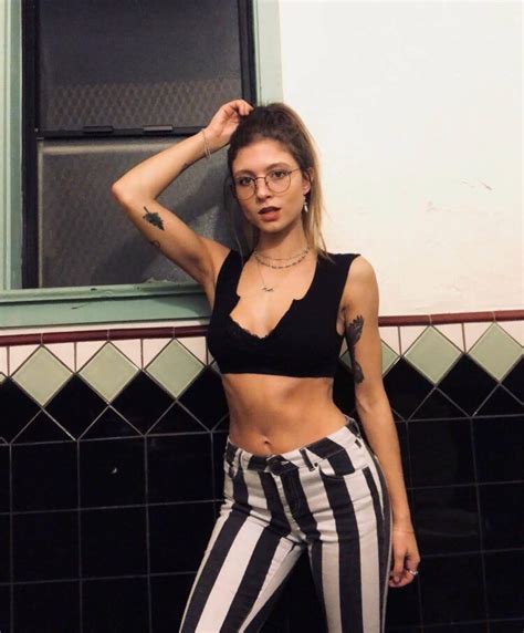 Hot Sexy Ellery Smoller Bikini Pics