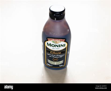 Balsamico glaze hi-res stock photography and images - Alamy