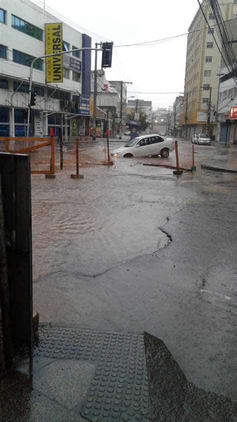 A Gazeta Chuva forte causa alagamentos na Grande Vitória e queda de