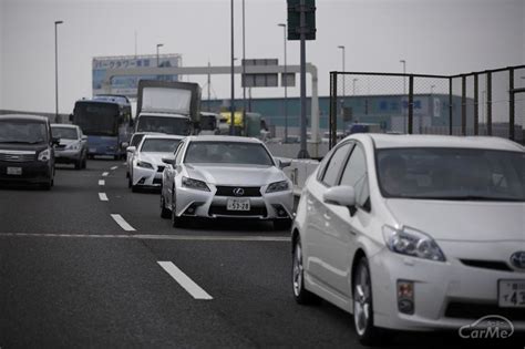 渋滞中にトイレに行きたくなった場合、どうすればいい？裏ワザはある？｜carmeカーミー Carprimeカープライム