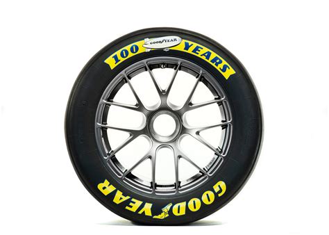 Goodyear Unveils a Blimp-themed Sidewall Design for the Goodyear 400