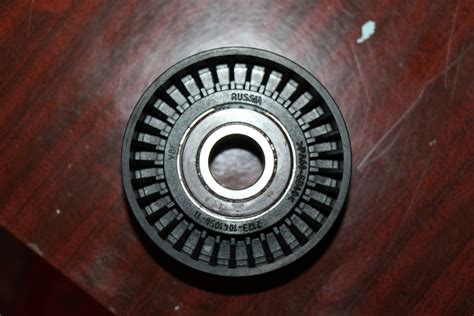 Поло седан 1,6 Ролик натяжителя от Калины. — DRIVE2