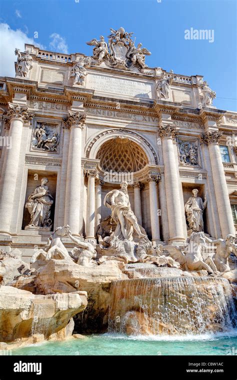 Fontana Di Trevi Brunnen Rom Italien Stockfotografie Alamy