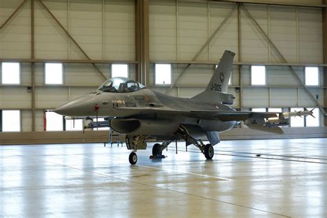 No ‘silver Bullet Ukraine Faces Many Challenges In Getting The F 16