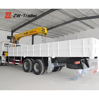 D occasion 2018 équipement de levage camion grue hydraulique 4 tonnes