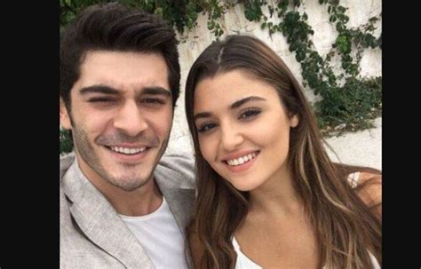 Başrollerinde ünlü oyuncular Hande Erçel ve Burak Denizin yer aldığı