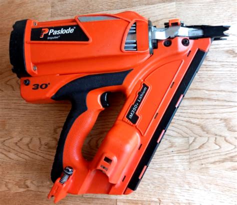 Paslode Im Plus Li Ion Cordless Mm St Fix Nail Gun Framing Nailer