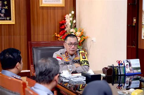 Istana Resmikan Pasar Induk Among Tani Kota Batu Presiden Terbesar