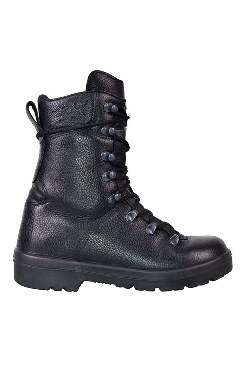 Ботинки-берцы Kampfstiefel 2005 black б/у Германия, купить в Интернет ...