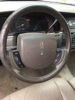 2005 Lincoln Town Car - Interior Pictures - CarGurus