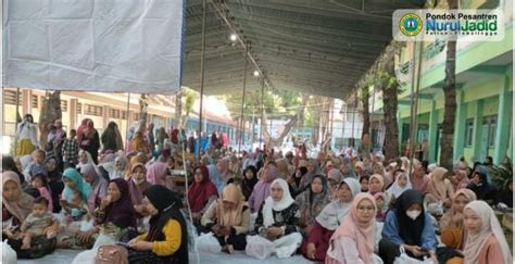 Haul Masyayikh Pada Harlah 74 Ponpes Nurul Jadid Dihadiri Ribuan Jemaah