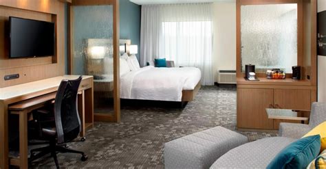 Courtyard By Marriott Akron Downtown, Akron - Book Day Rooms | HotelsByDay