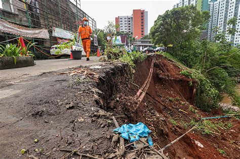 Begini Kondisi Bantaran Sungai Ciliwung Di Pengadegan Usai Terjadi Longsor