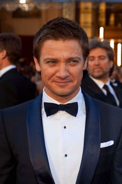 Jeremy at 2011 Oscars - Jeremy Renner Photo (22496468) - Fanpop